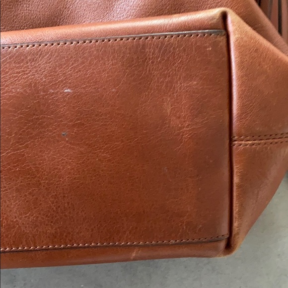 Coach shoulder bag with tassel (authentic) - Picture 5 of 10